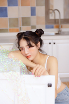极品嫩模高潮叫床