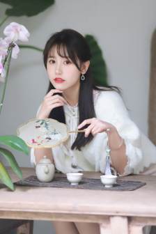 相亲对象是白痴未增删带翻译樱花第一集